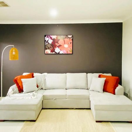 Kellyville 5Br Near Park And Shopping Mall Zewnętrze zdjęcie