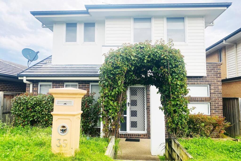 Kellyville 5Br Near Park And Shopping Mall Zewnętrze zdjęcie