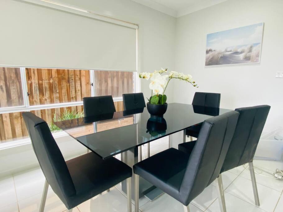 Kellyville 5Br Near Park And Shopping Mall Zewnętrze zdjęcie